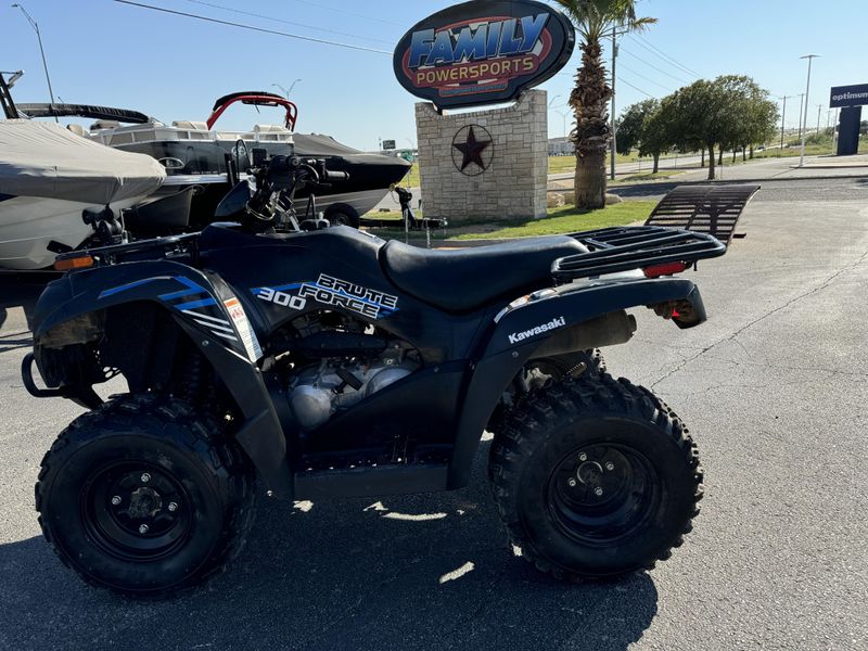 2021 Kawasaki BRUTE FORCE 300 BLACKImage 8