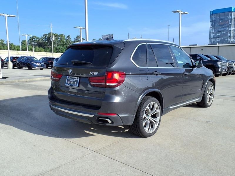 Used 2018 BMW X5 xDrive50iImage 2