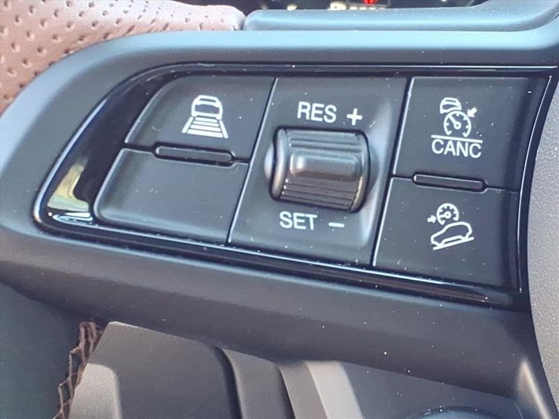 New 2025 Alfa Romeo Stelvio Intensa AwdImage 18