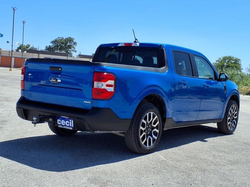 2022 Ford Maverick Lariat photo 11