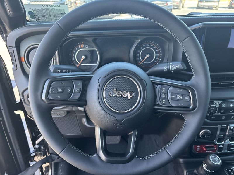 New 2026 Jeep Gladiator Mojave X 4x4Image 24