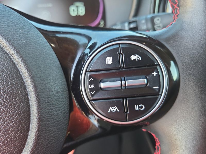 2023 Kia Soul GT-Line photo 27