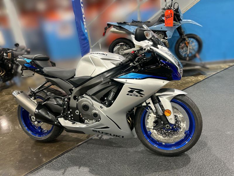 New 2026 Suzuki GSX-R600 Image 11