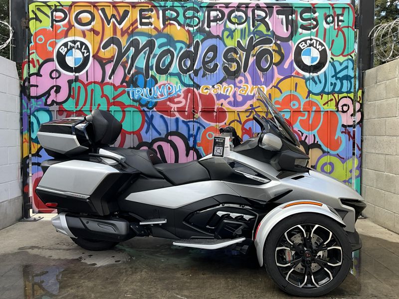 2024 Can-Am SPYDER RT LIMITED Image 1