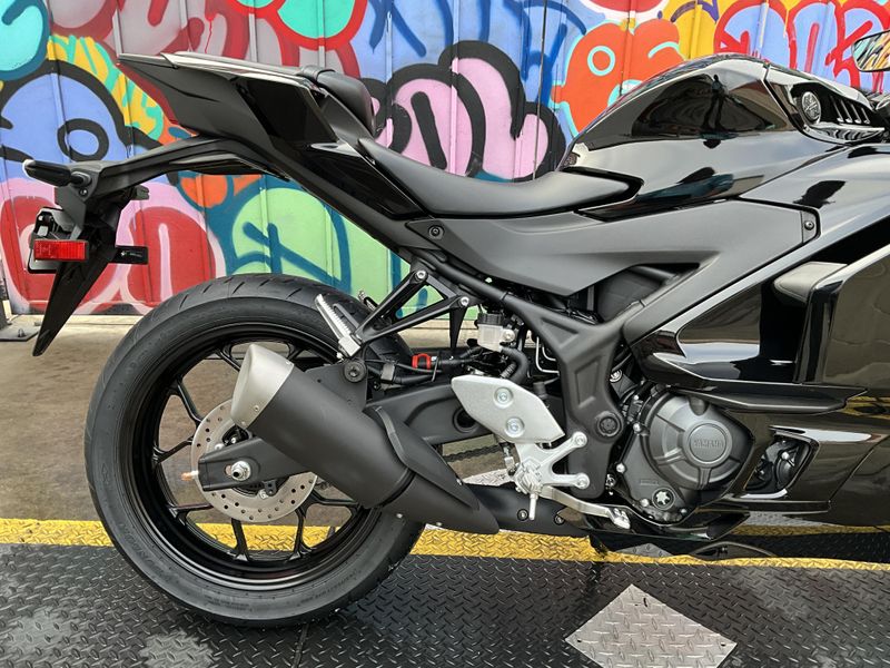 New 2026 Yamaha YZF-R3 ABS Image 13