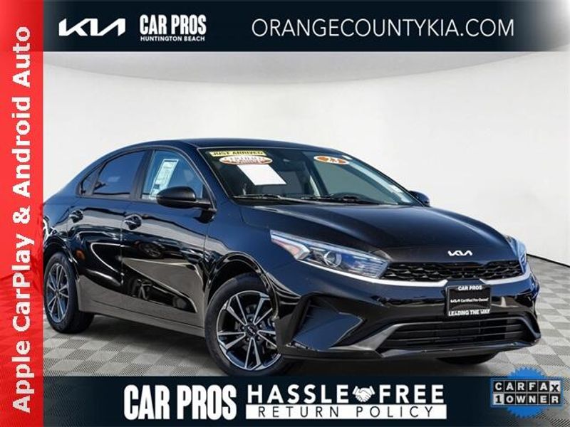 Used 2023 Kia Forte LXSImage 1