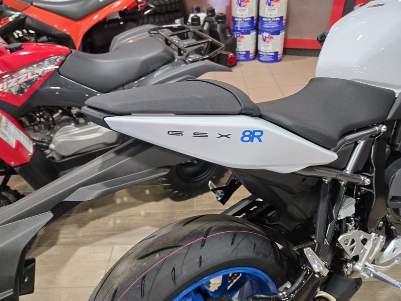 NEW 2026 SUZUKI GSX 8R Image 13