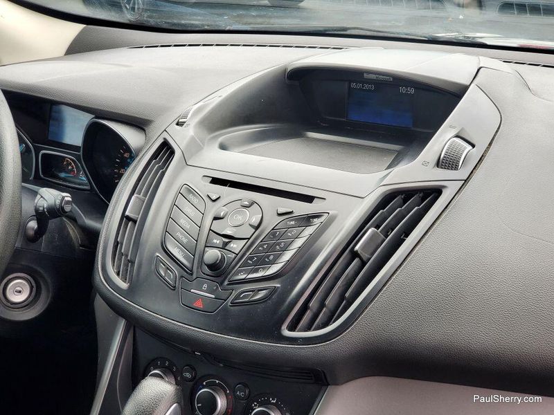 2013 Ford Escape SEImage 16