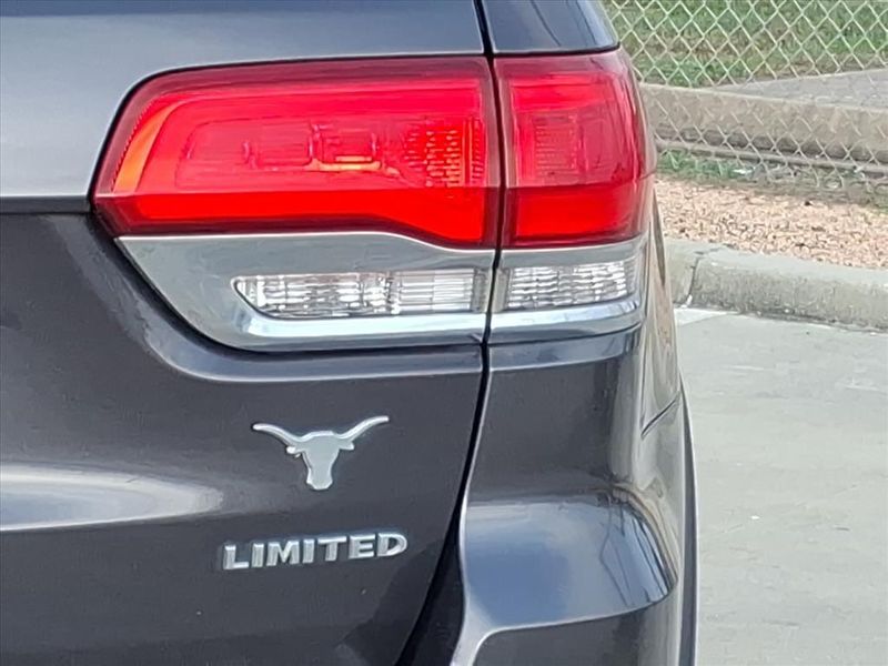 Used 2017 Jeep Grand Cherokee LimitedImage 9