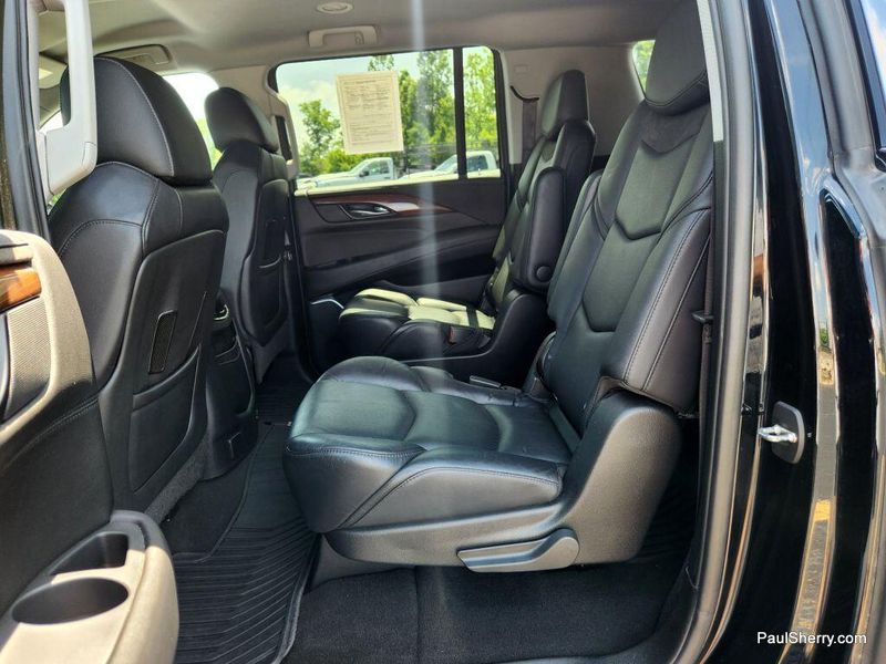 2019 Cadillac Escalade ESV Image 51