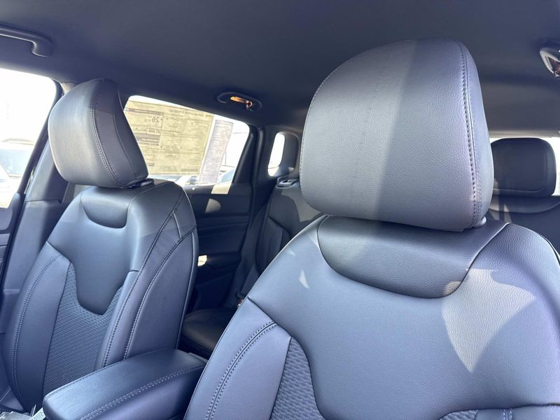 New 2026 Jeep Compass Latitude Altitude 4x4