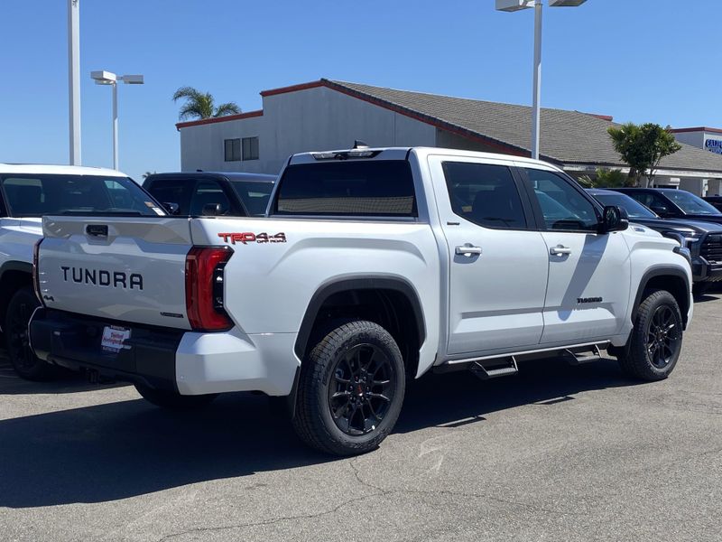 New 2025 Toyota Tundra Limited HybridImage 3