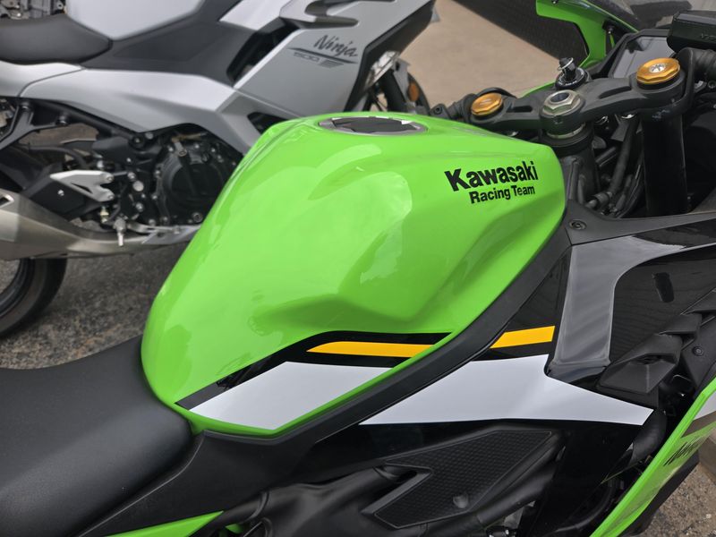 USED 2025 KAWASAKI NINJA ZX-4RR ABS Image 10