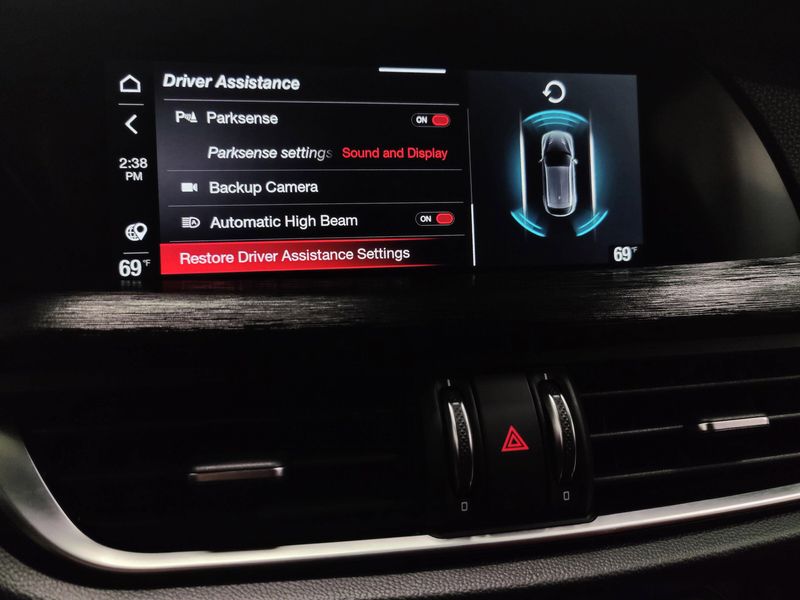 Used 2024 Alfa Romeo Stelvio Sprint AWD w/Sunroof/NavImage 9