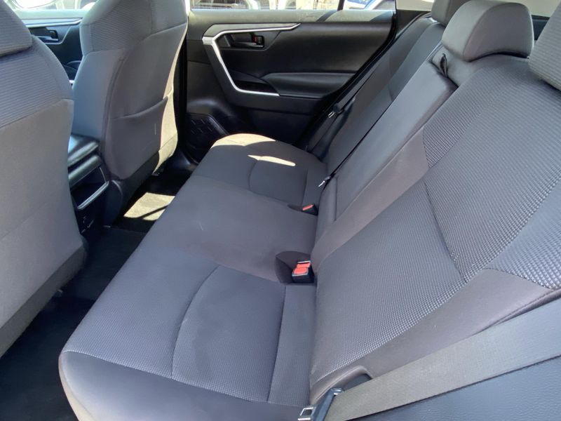 Used 2021 Toyota RAV4 LEImage 14