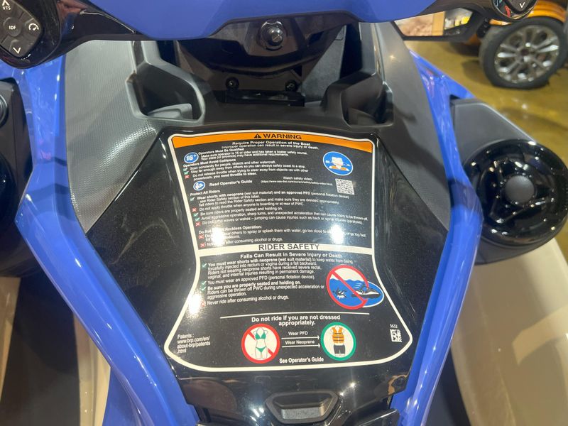2025 Sea-Doo WAKE PRO 230 (SOUND SYSTEM) Image 13