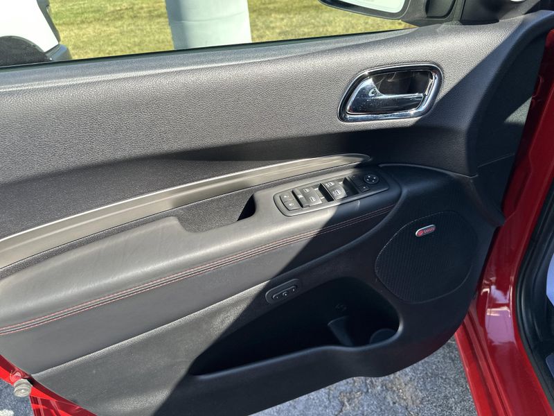 Used 2015 Dodge Durango R/TImage 21