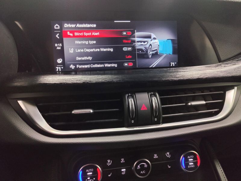 Used 2024 Alfa Romeo Stelvio Sprint AWD w/Sunroof/Nav/Wheel PkgImage 10