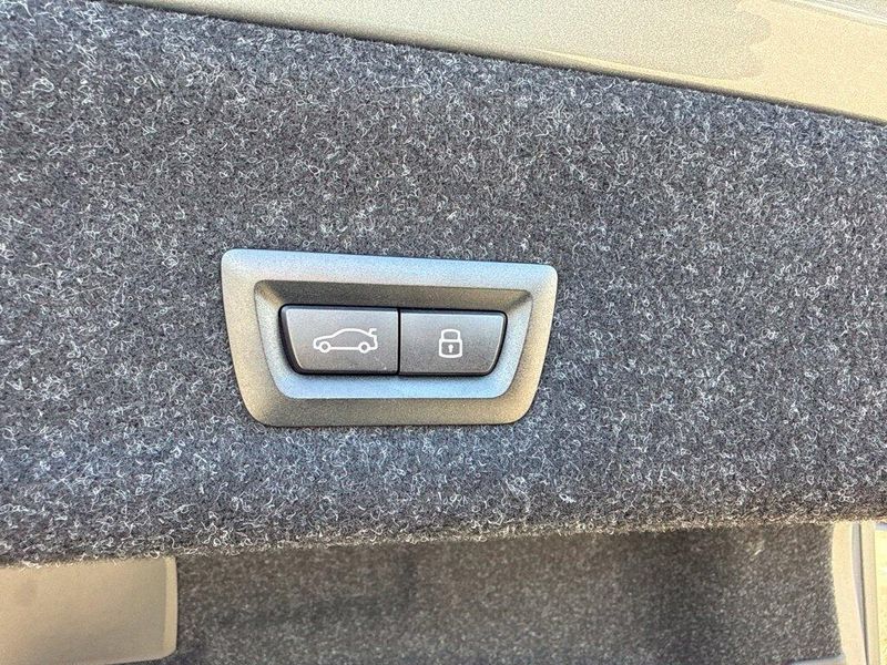 Used 2026 BMW 3 Series 330iImage 17