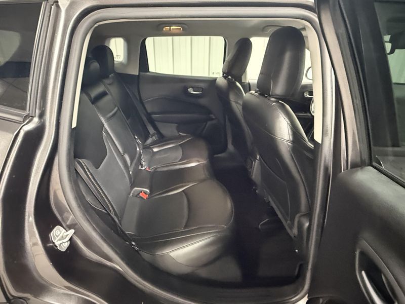Used 2019 Jeep Compass LimitedImage 8