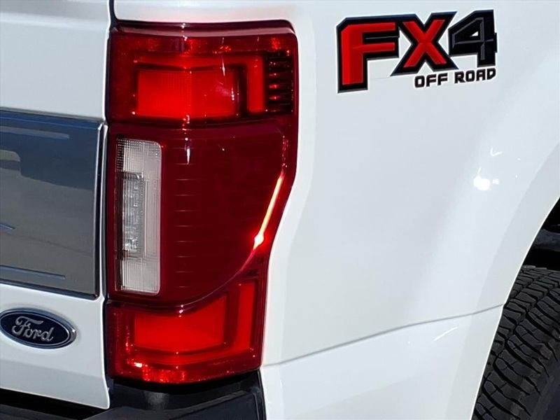 Used 2022 Ford F-350SD PlatinumImage 2