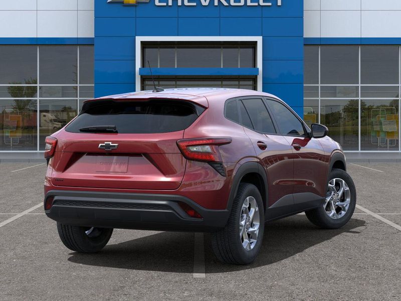 New 2025 Chevrolet Trax LSImage 4