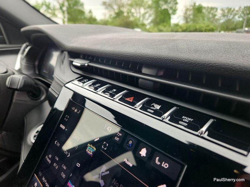 2025 Jeep Grand Cherokee L Altitude X 4x4Image 42