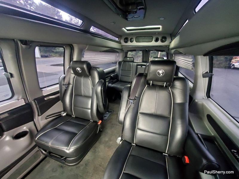 Used 2019 GMC Savana 2500 Image 2