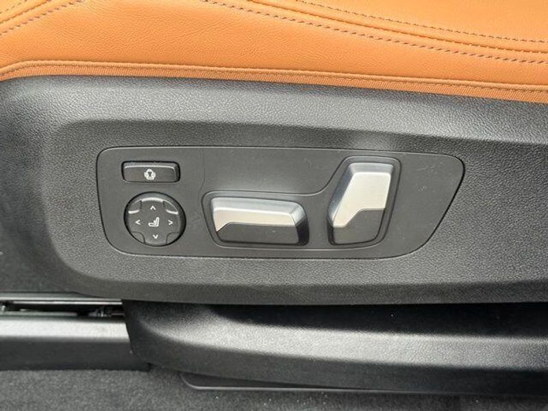 New 2026 BMW X5 sDrive40iImage 17