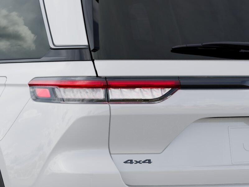 New 2027 Jeep Grand Cherokee Laredo Altitude 4x4Image 35