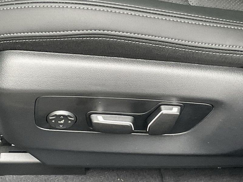 2025 BMW i5 eDrive40Image 20