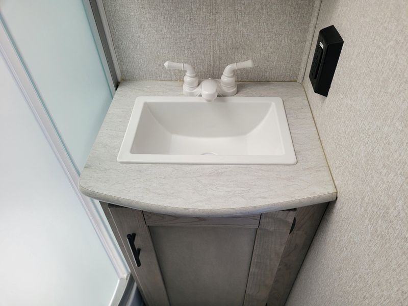 Used 2022 KZ CONNECT 272FK Image 23