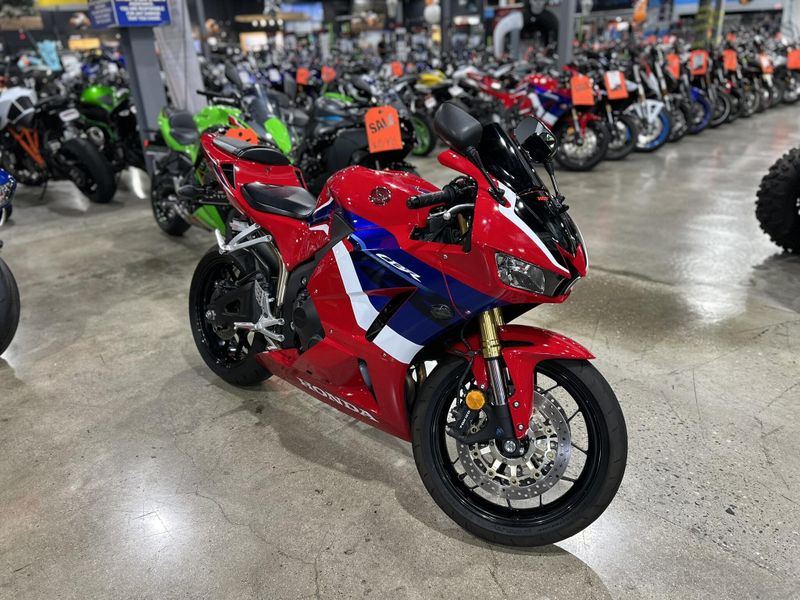 Used 2024 Honda CBR600RR Image 1