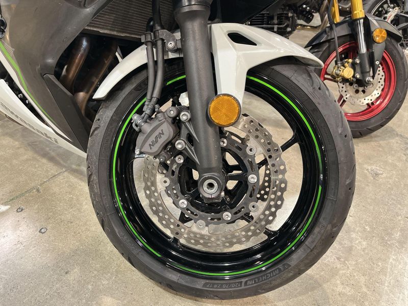 Used 2022 Kawasaki Ninja 650 Base Image 13