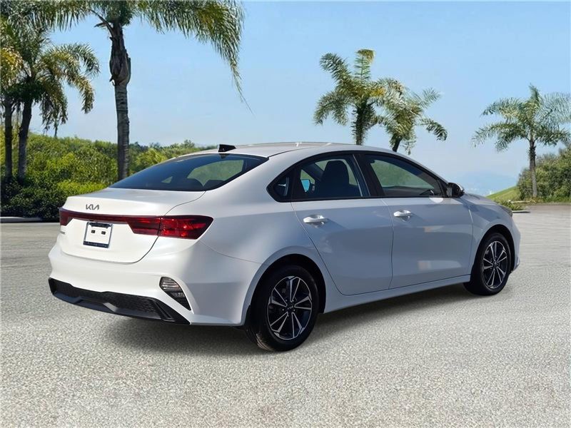 Used 2024 Kia Forte LXS IVT