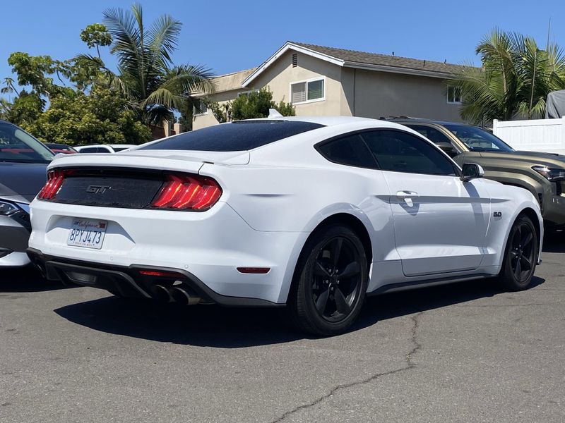 Used 2020 Ford Mustang GTImage 3