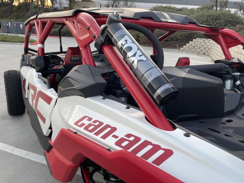 2025 Can-Am MAVERICK X3 MAX X RC TURBO RR Image 8