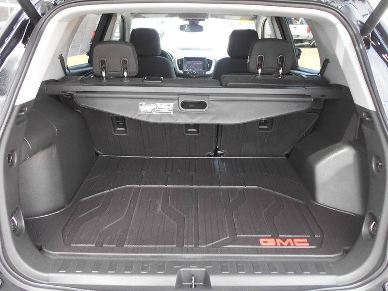 2020 GMC Terrain SLEImage 25