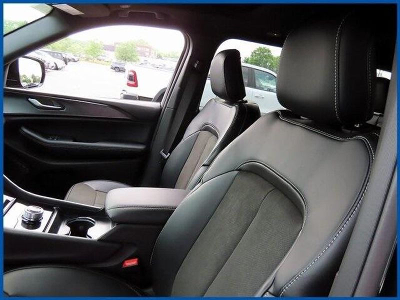 2025 Jeep Grand Cherokee Image 13