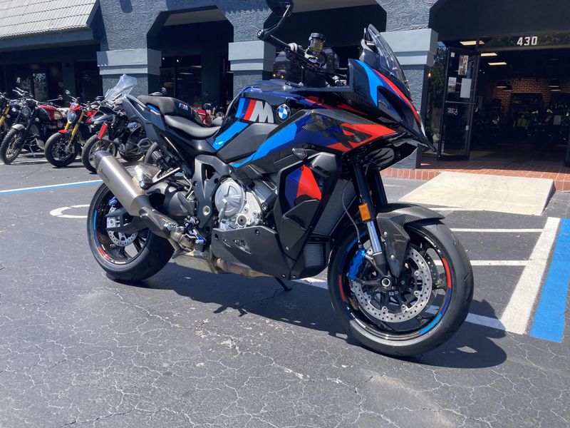 2025 BMW M 1000 XR