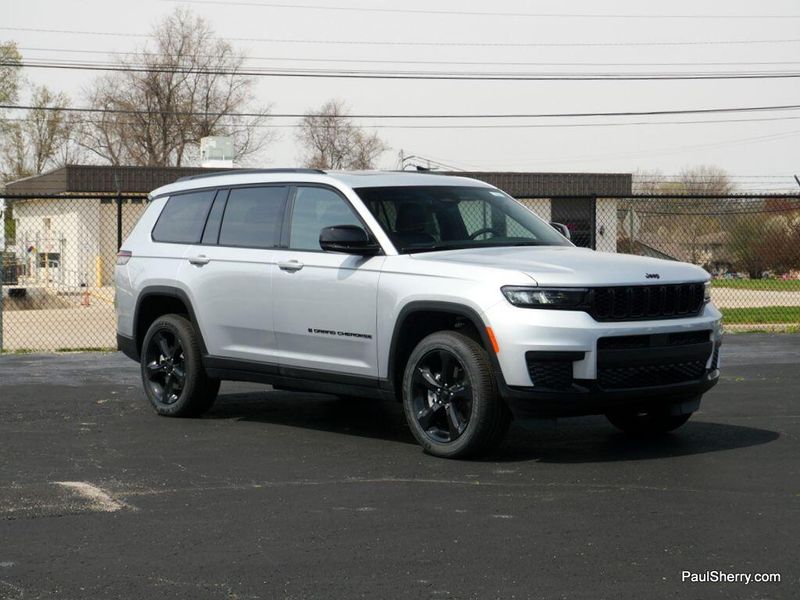 2025 Jeep Grand Cherokee L Altitude X 4x4Image 11
