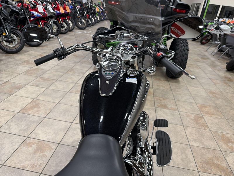 New 2026 Kawasaki VULCAN 900 CLASSIC LT Image 26