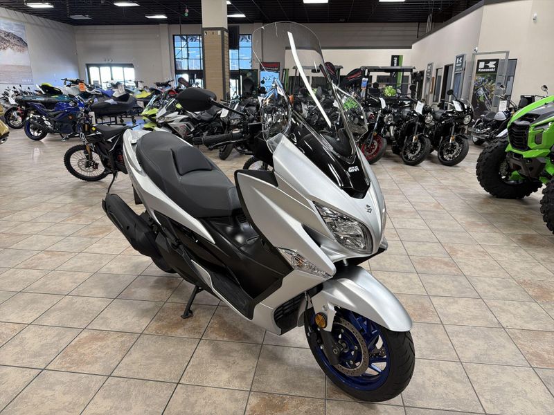 Used 2024 Suzuki Burgman 400 Image 11