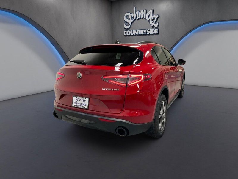 New 2025 Alfa Romeo Stelvio AwdImage 9