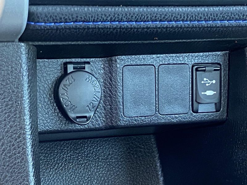 Used 2018 Toyota Corolla SEImage 21
