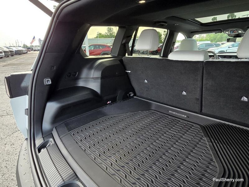 New 2026 Jeep Cherokee Overland