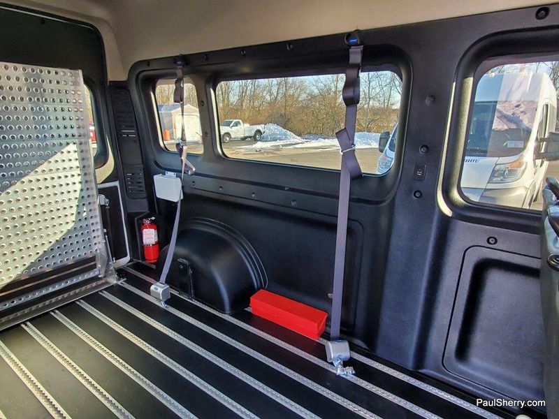 2024 RAM ProMaster 2500 TradesmanImage 30