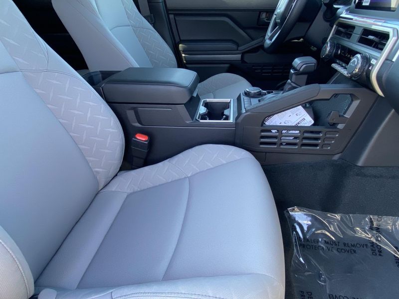 New 2025 Toyota Tacoma SR5Image 10