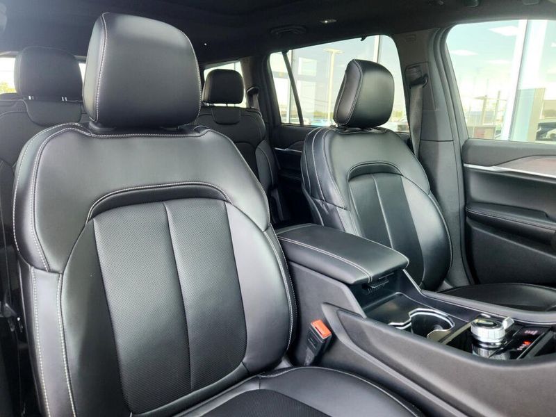 Used 2024 Jeep Grand Cherokee L Limited