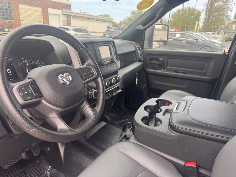 2024 RAM 2500 TradesmanImage 10